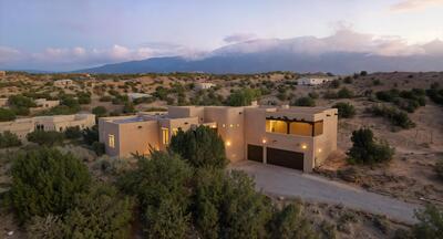 36 VISTA SANDIA Court, Placitas