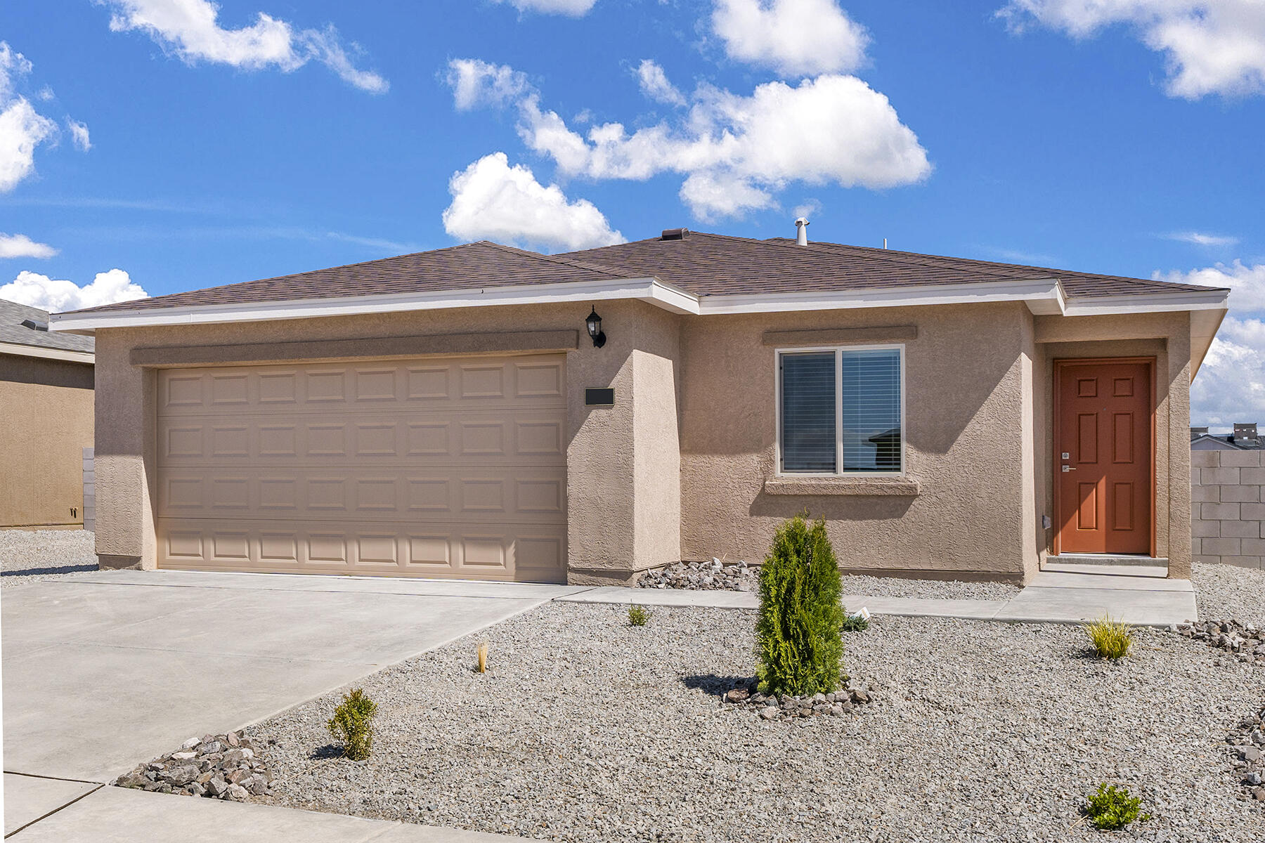 804 Calle de las Rosas - Main Image