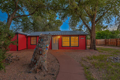 2708 CAMPBELL Road NW, Albuquerque 