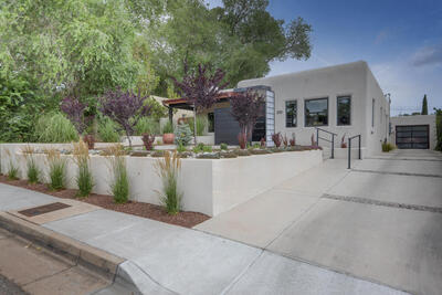 320 WELLESLEY Place NE, Albuquerque