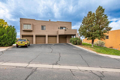 2900 VISTA DEL REY NE 18D, Albuquerque