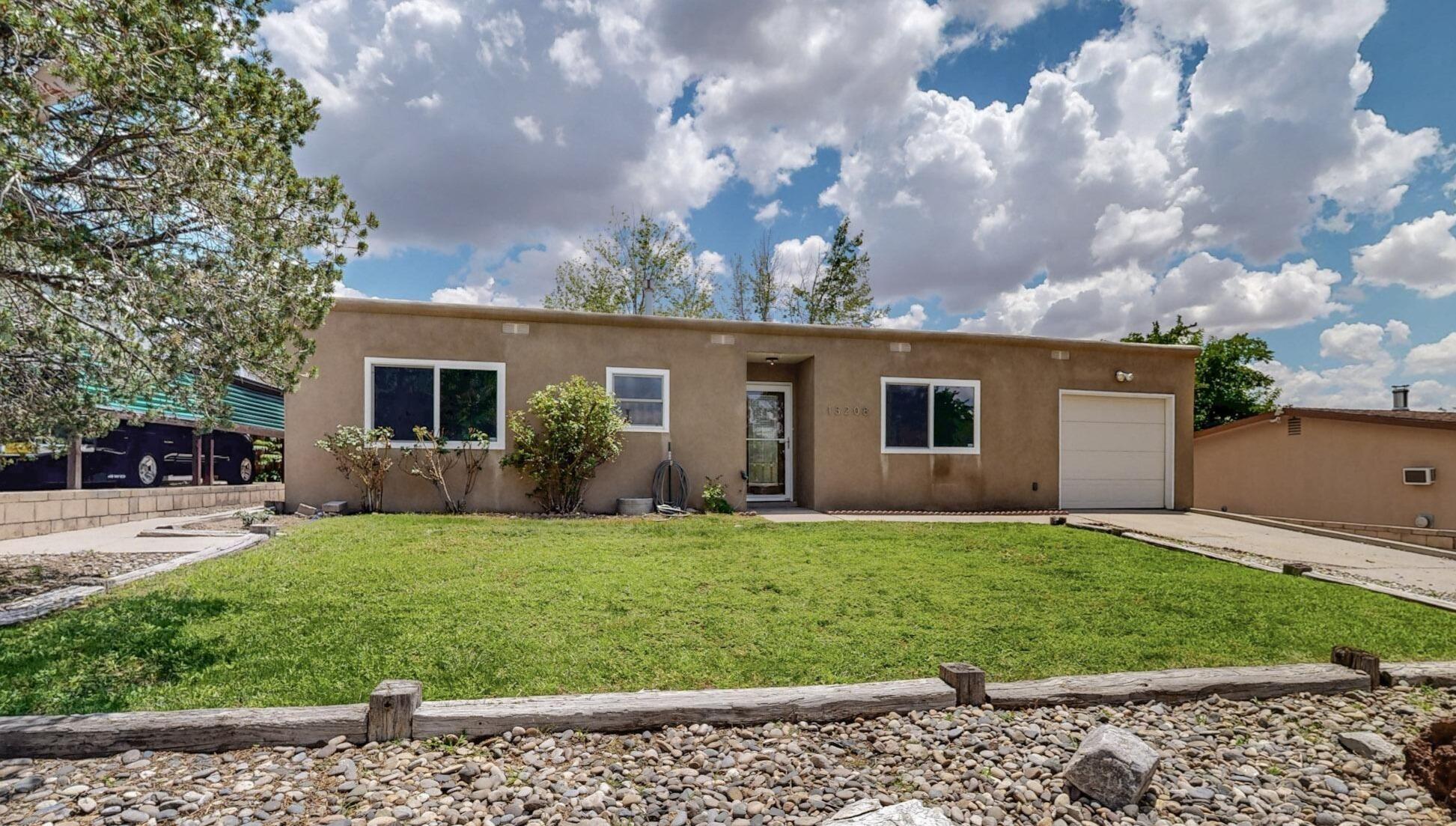 13208 CAMINO DEL NORTE NE - Main Image
