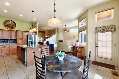 6500 Moon Shadows Drive NW, Albuquerque