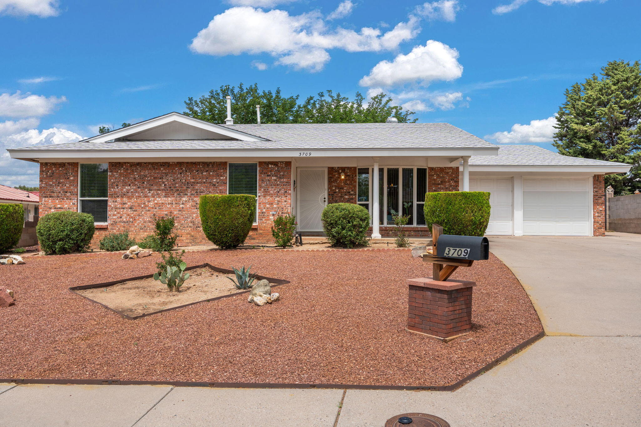 3709 CHELWOOD Drive NE - Main Image