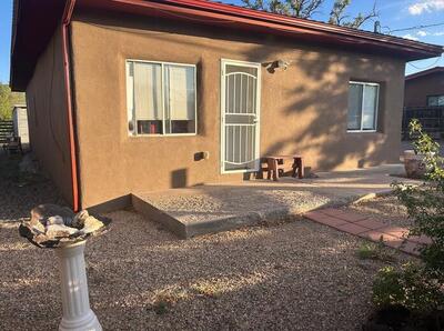206 Meek Street, Socorro 