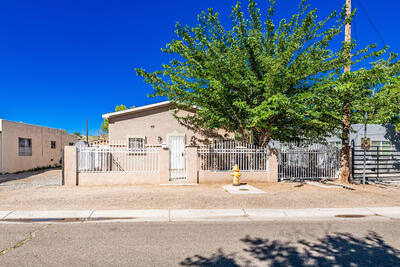 3528 CYPRESS Drive SW, Albuquerque