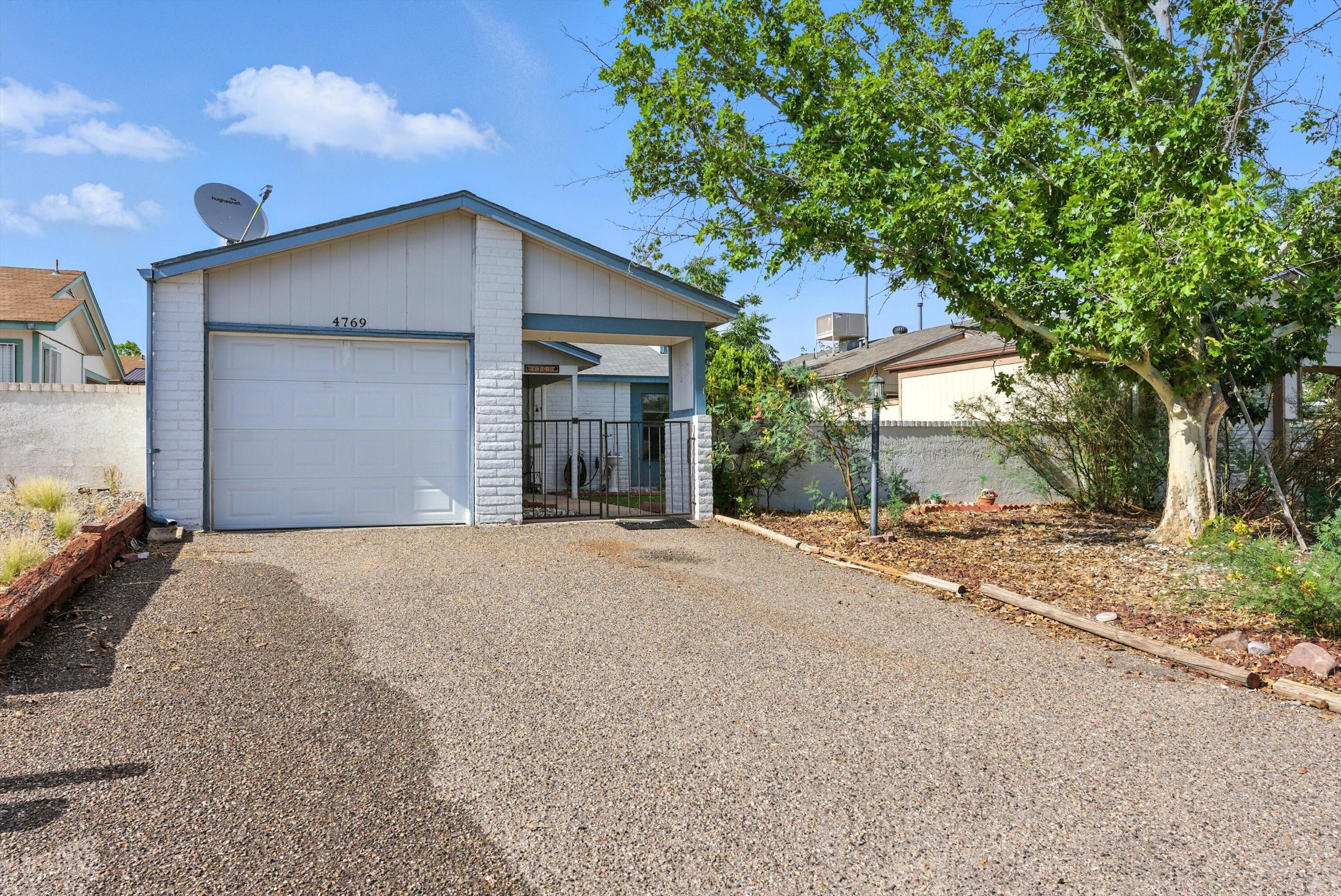 4769 PLATINUM Drive NE - Main Image