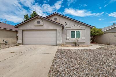 2208 DESERT BREEZE Drive SW, Albuquerque
