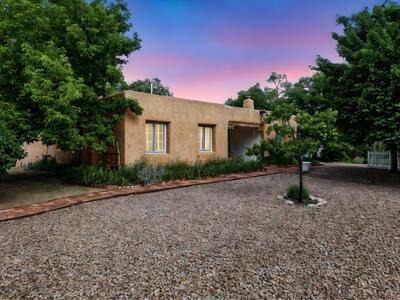 424 SAN ANTONIO Street, Santa Fe