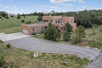 30 Tierra Del Sol Road, Edgewood
