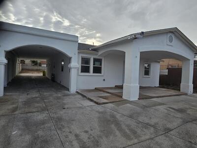 135 57TH Street SW, Albuquerque