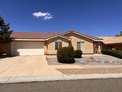 8027 PETROGLYPH Avenue NW, Albuquerque