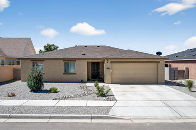 2401 DESI Loop, Belen