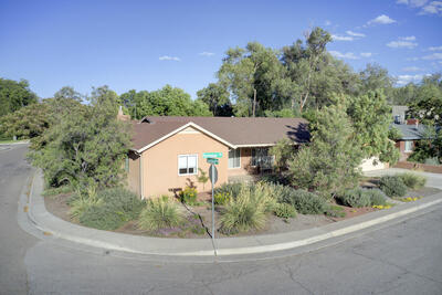 924 HERMOSA Drive NE, Albuquerque