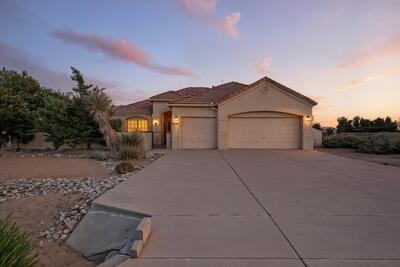 736 GRAY HAWK Drive NE, Rio Rancho 