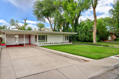 405 Laguna Boulevard SW, Albuquerque