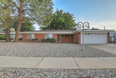 8800 ASPEN Avenue NE, Albuquerque