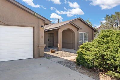 35 MILTON Loop, Los Lunas 