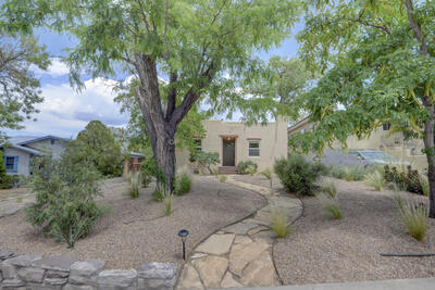 218 Amherst Drive SE, Albuquerque