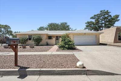 6200 FLOR DE MAYO Place NW, Albuquerque