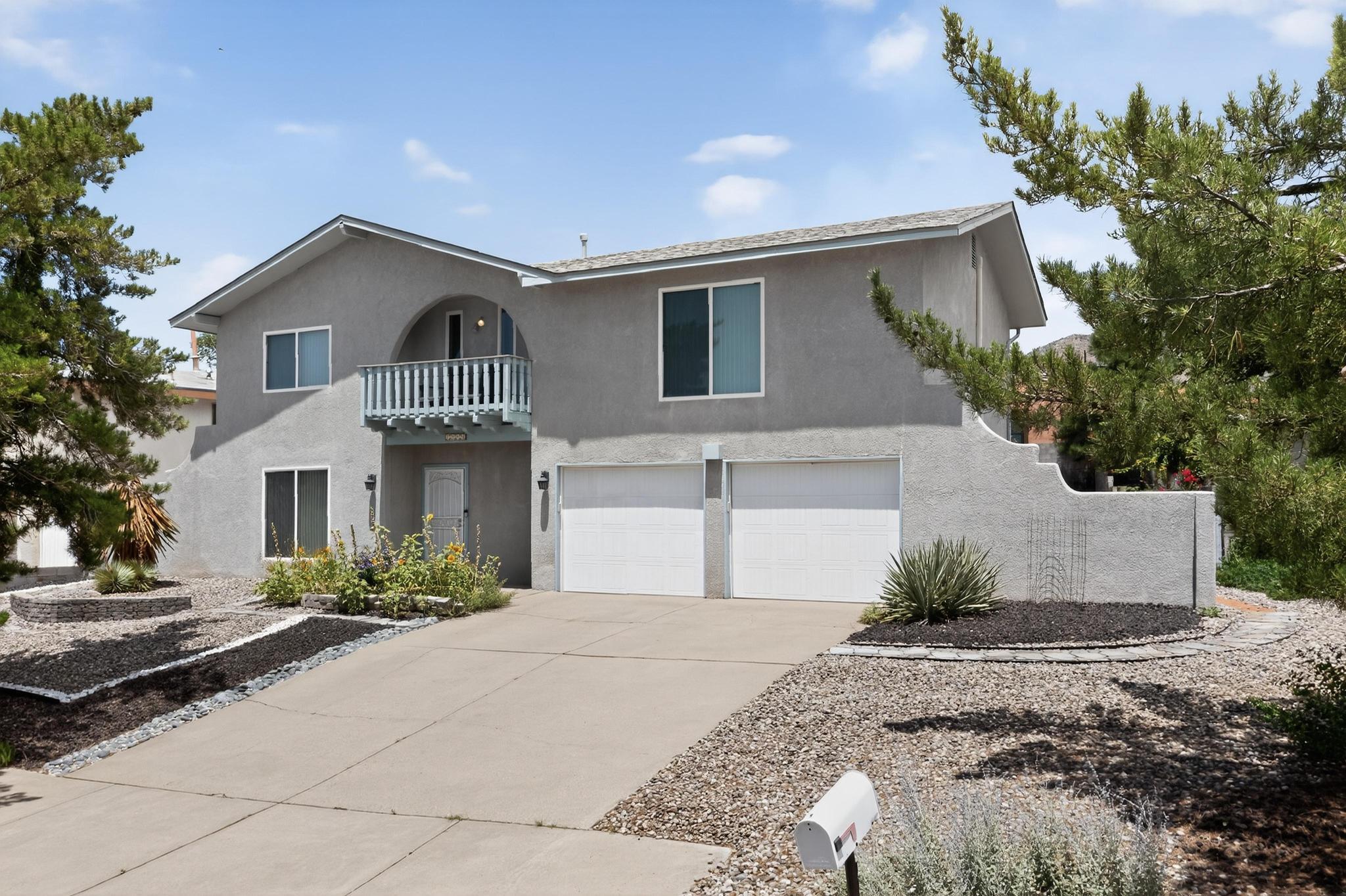 1212 MICHAEL HUGHES Drive NE - Main Image