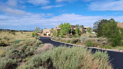 6015 Buffalo Grass Court NE, Albuquerque