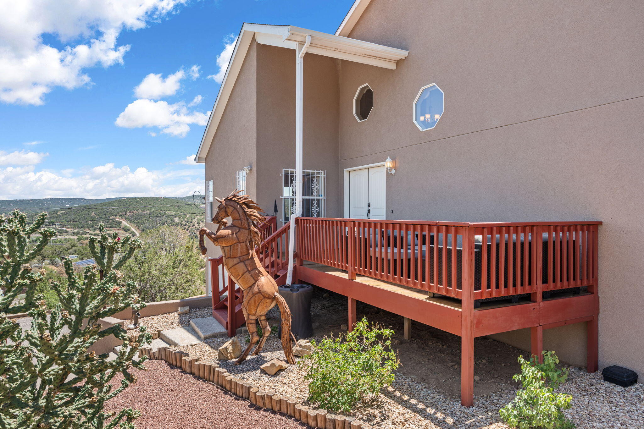 75 MATTERHORN Drive - Main Image