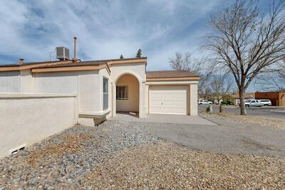 900 CHARLES Drive NE, Rio Rancho
