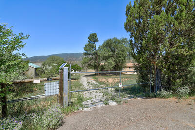 210 RINCON LOOP Road, Tijeras