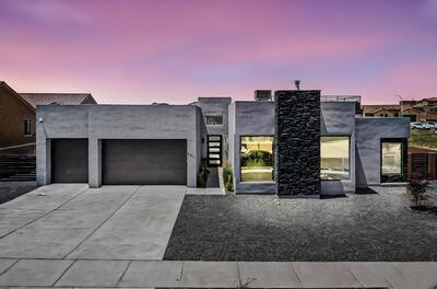8011 CANONCITO Drive, Albuquerque 