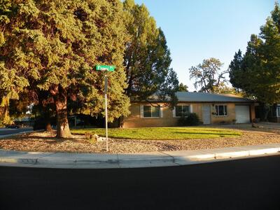 8522 Flower Place NE, Albuquerque