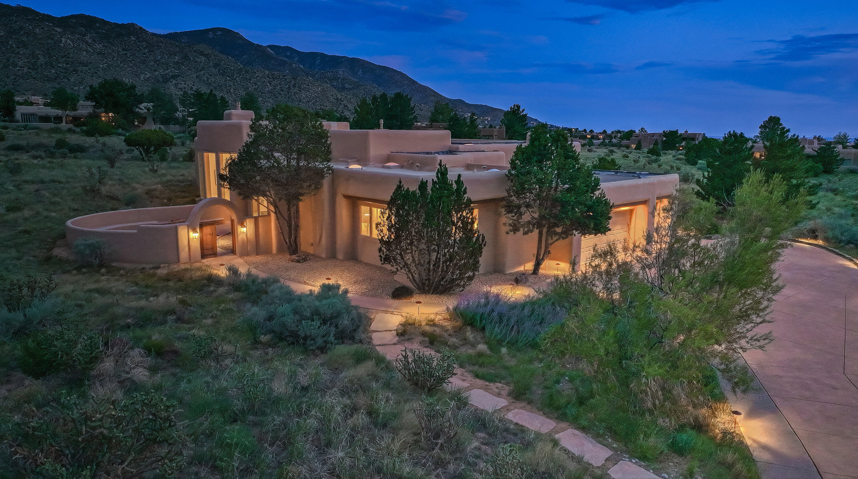 13504 QUAKING ASPEN Place NE - Main Image