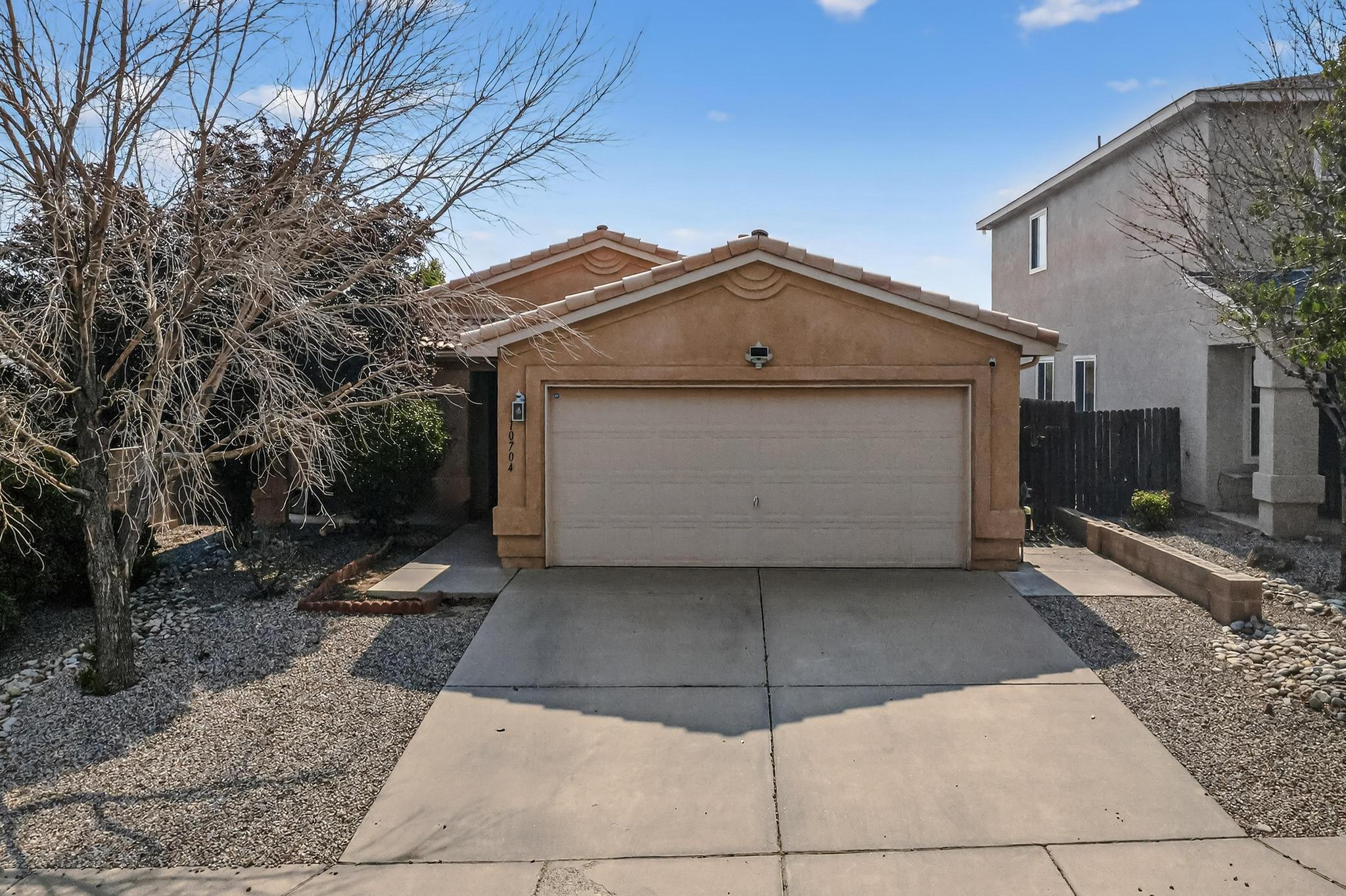 10704 STONE HOLLOW Place NW - Main Image