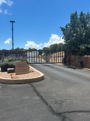 277 Star Meadow Road, Placitas 