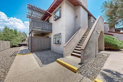 6095 MCKINNEY Drive NE, Albuquerque 