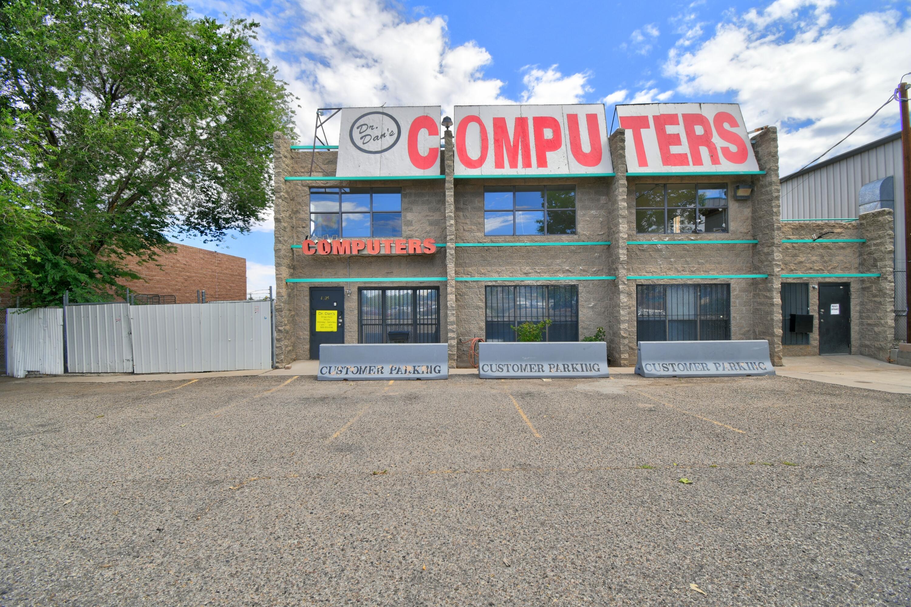 4405 CUTLER Avenue NE - Main Image
