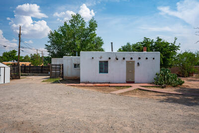 1716 SLATE Avenue NW, Albuquerque