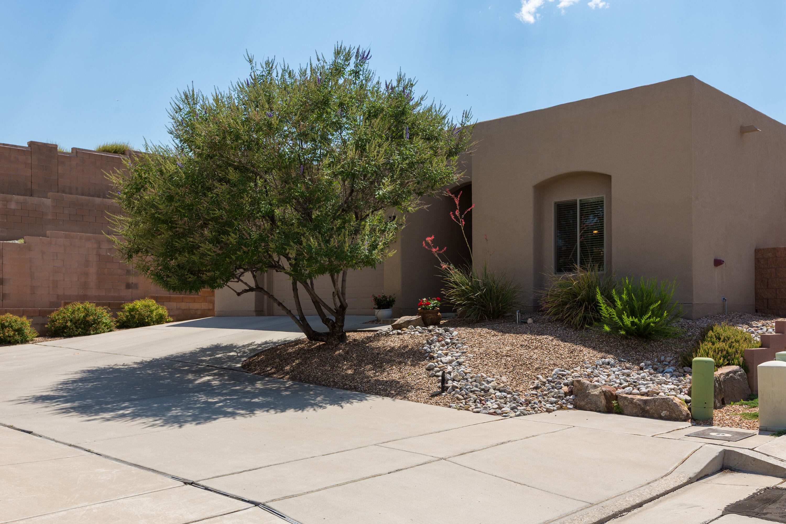 4601 MI CORDELIA Drive NW - Main Image