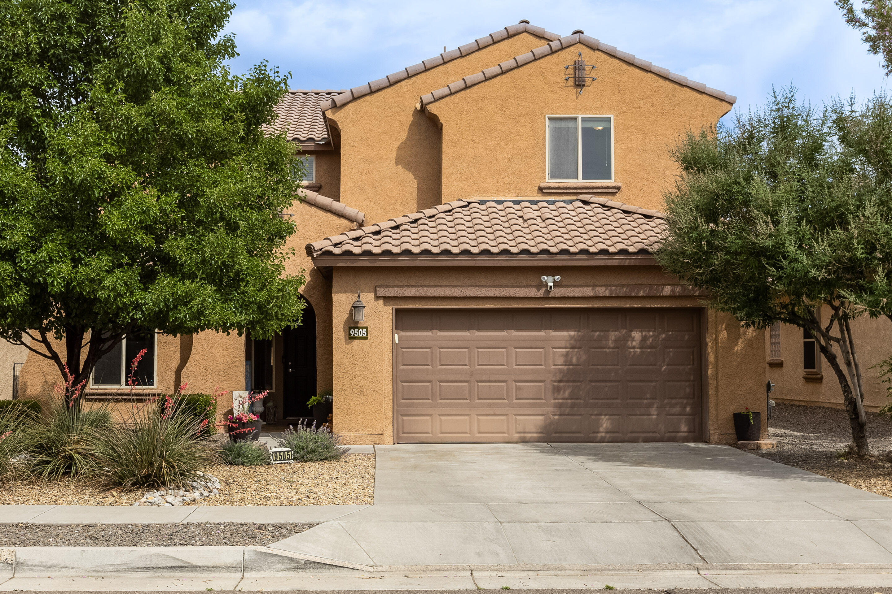 9505 GRANITE RIDGE Drive NW - Main Image