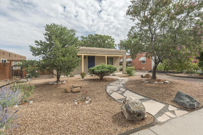 2727 Burton Avenue SE, Albuquerque