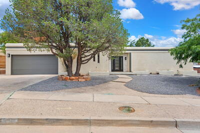 9400 ADMIRAL LOWELL Avenue NE, Albuquerque