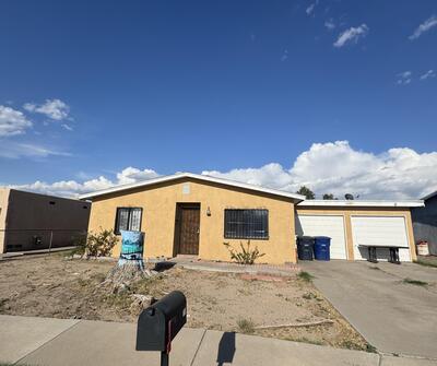 1408 Lucretia Street SW, Albuquerque 