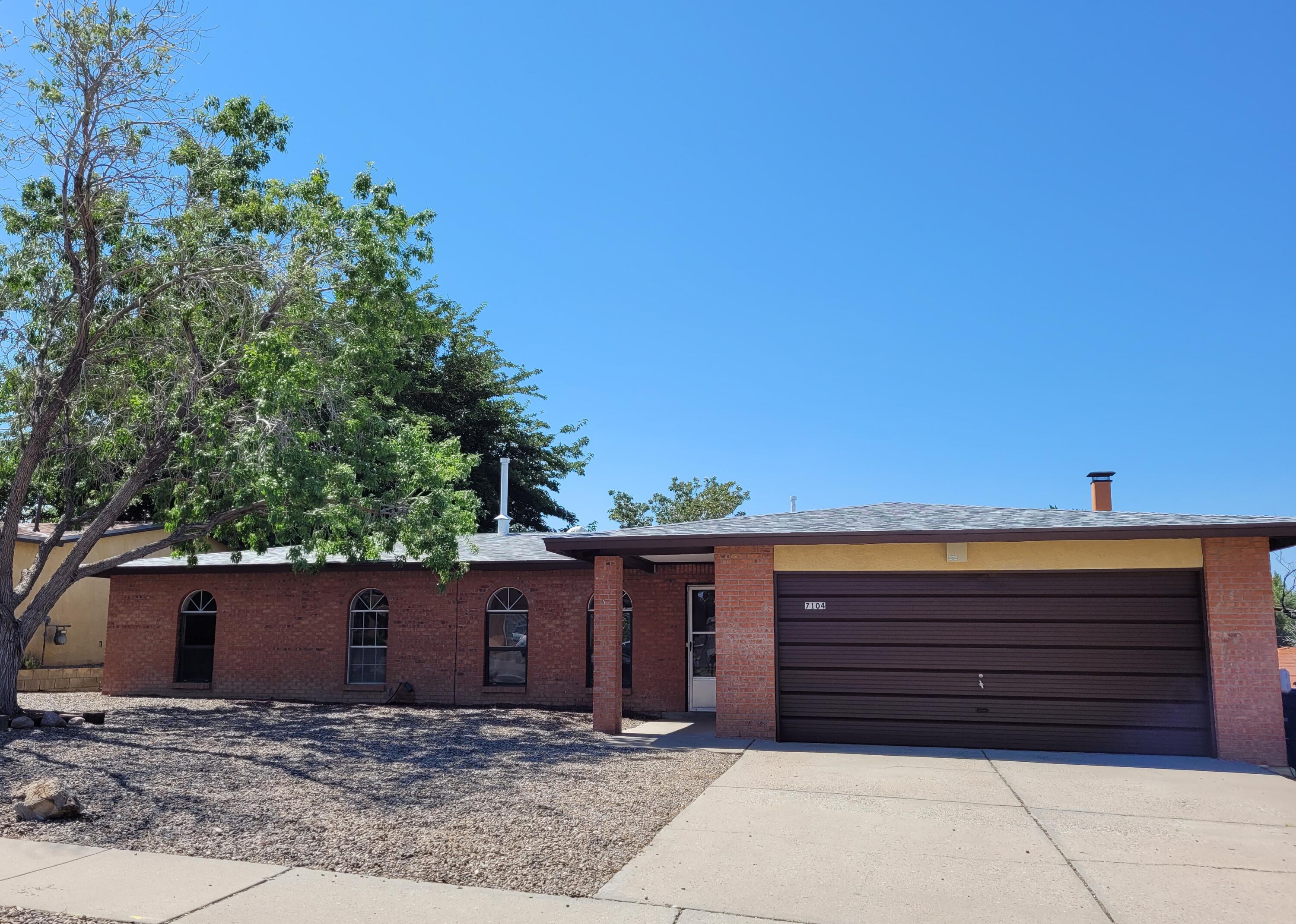 7104 ORPHELIA Avenue NE - Main Image