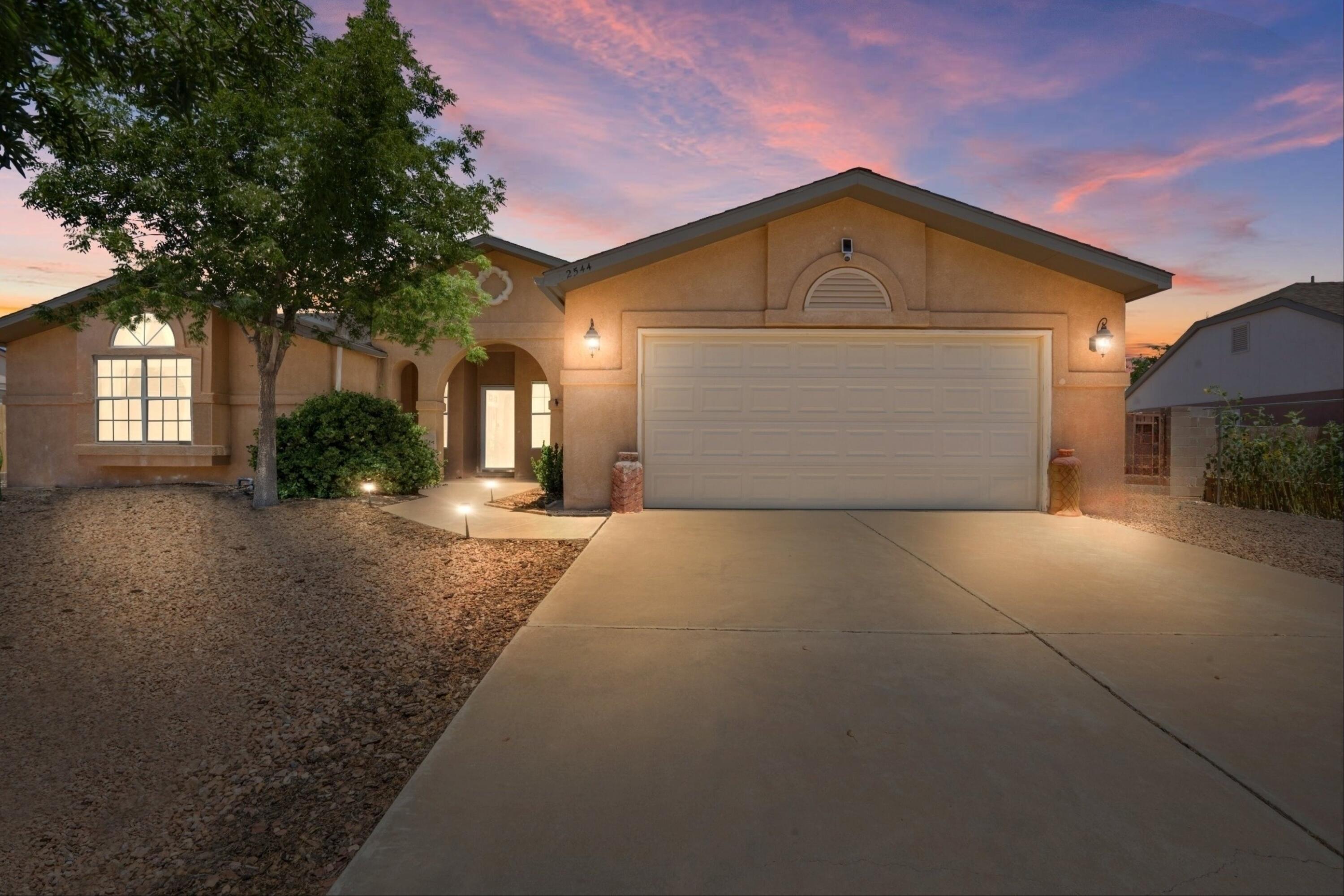 2544 TWIN BUTTES Drive NE - Main Image