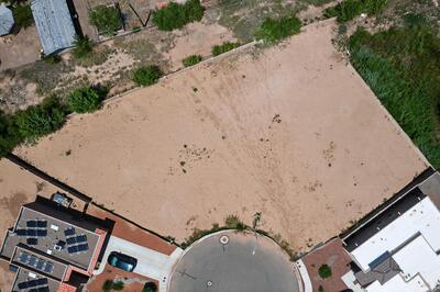 466 DENNIS Court NE, Los Lunas 