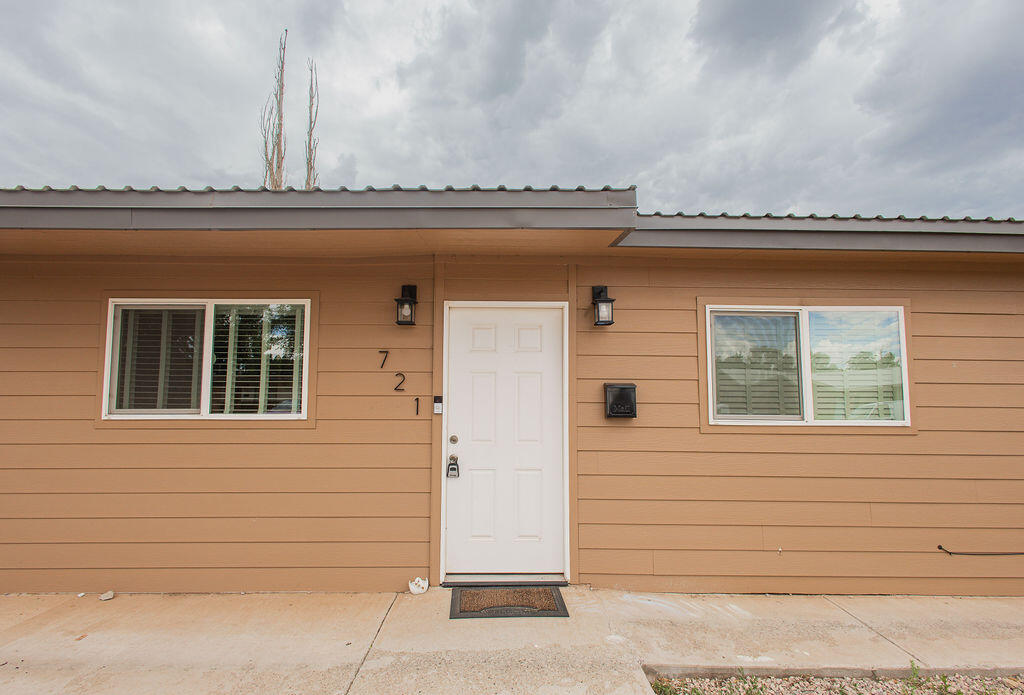 721 JEFFERSON Avenue - Main Image