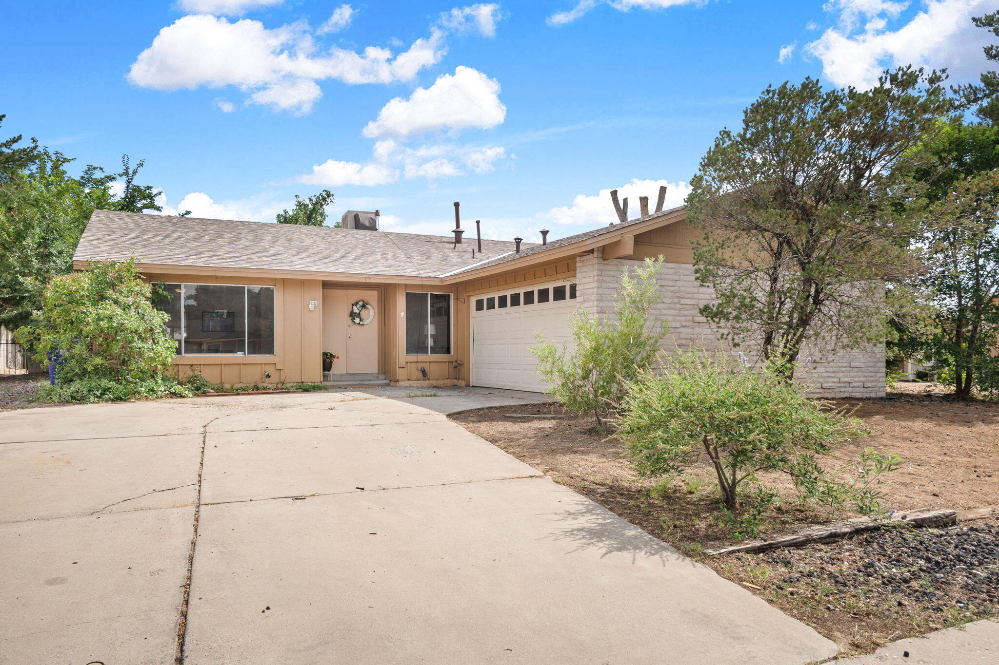 7100 WELTON Drive NE - Main Image