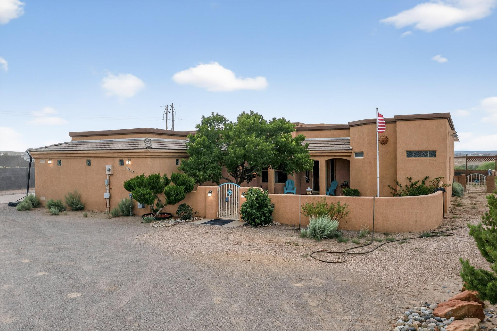4013 HURON Drive - Main Image