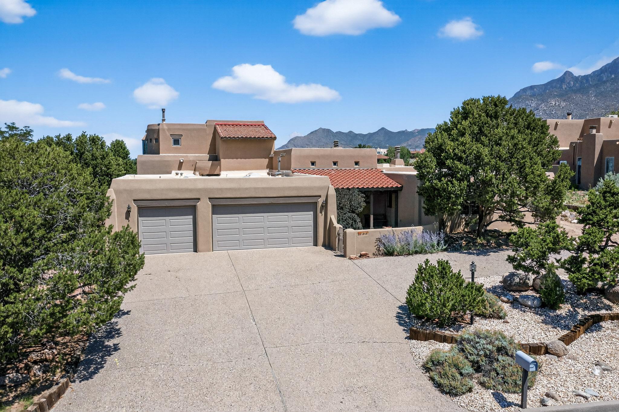 1513 EAGLE RIDGE Road NE - Main Image