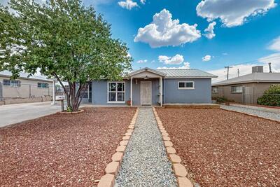 9114 Claremont Avenue NE, Albuquerque